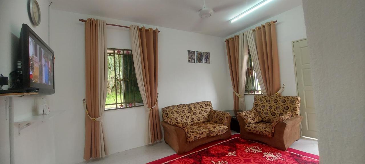 Myrol Homestay קולים מראה חיצוני תמונה